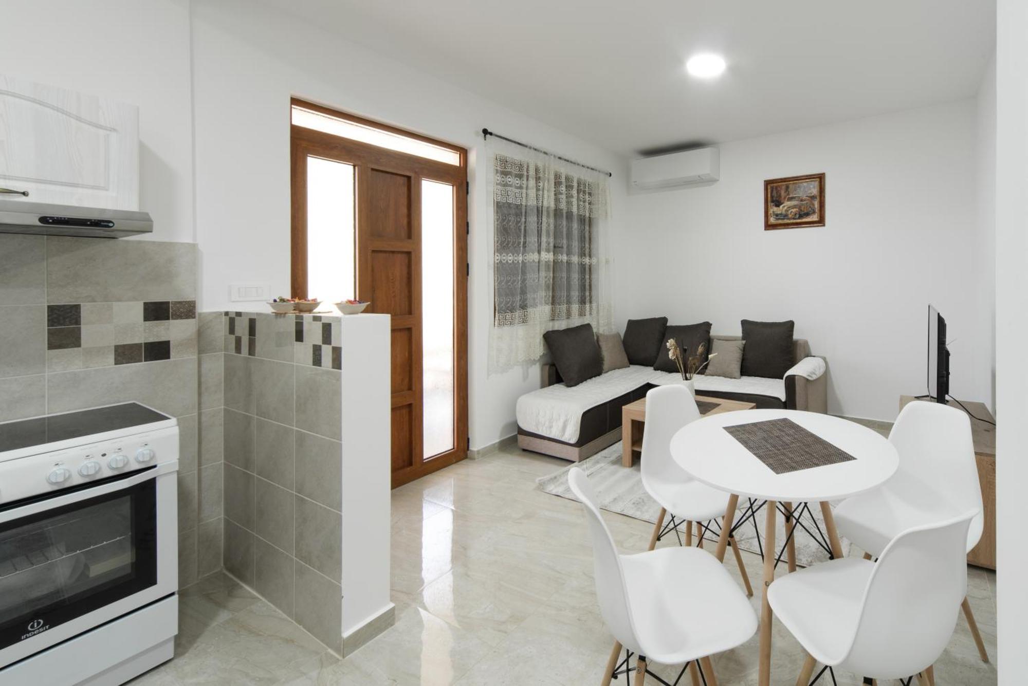 Kasi Apartments Kotor Exterior photo